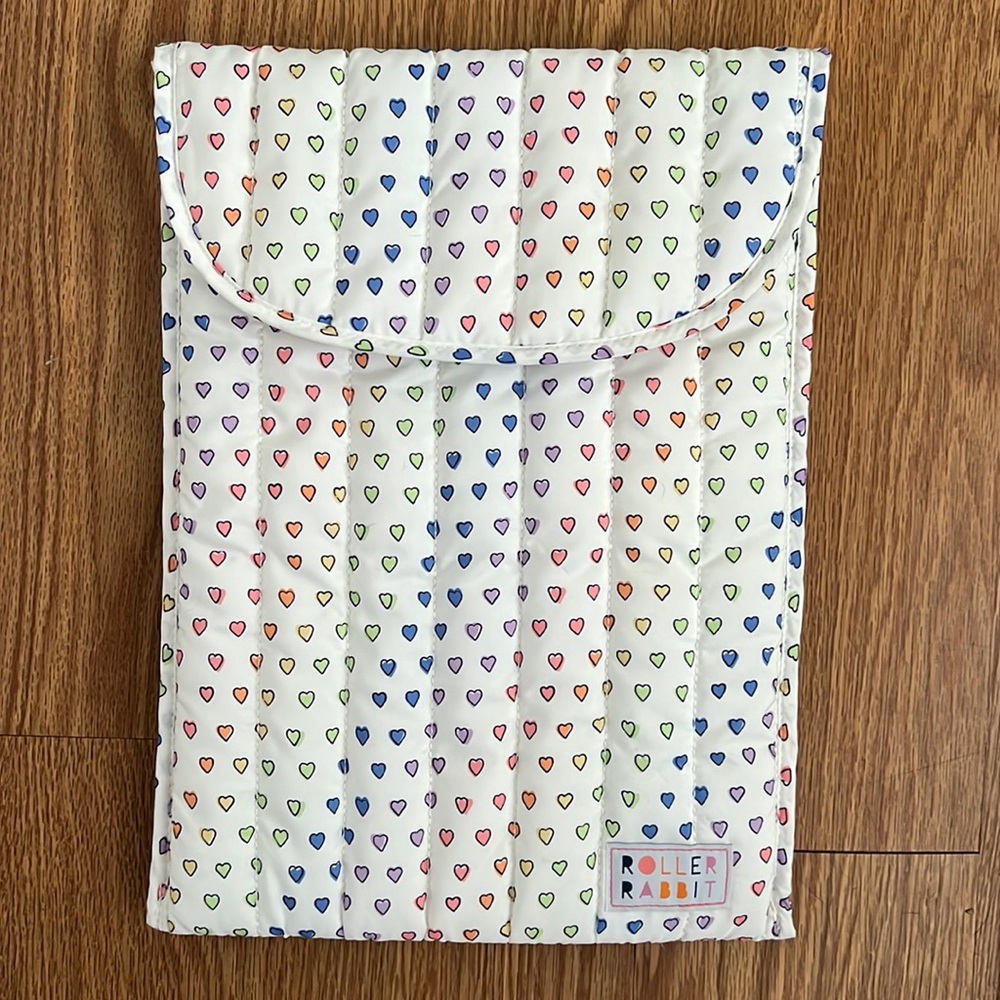 Roller rabbit lap top case, padded, disco hearts